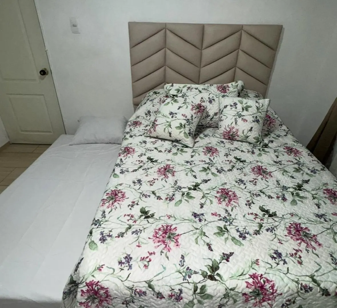 Amplio Apartamento En Medellin 0*,  Colombia