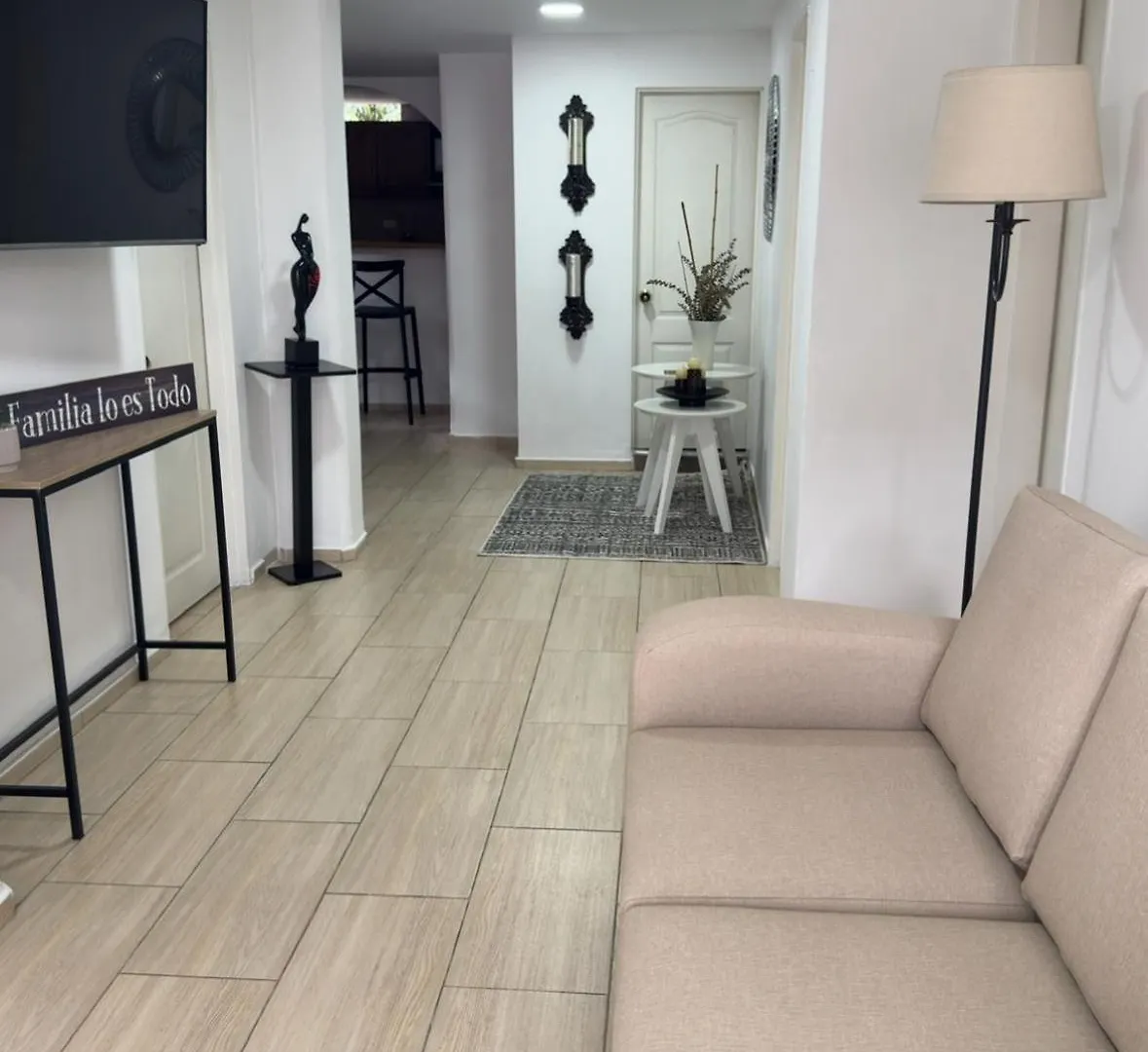 Amplio Apartamento En 메딜린 아파트